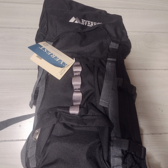 Brand New, Everest (8045DLX )600 Denier Polyester Hiking Backpack 28 inches NEW! - Picture 2 of 4